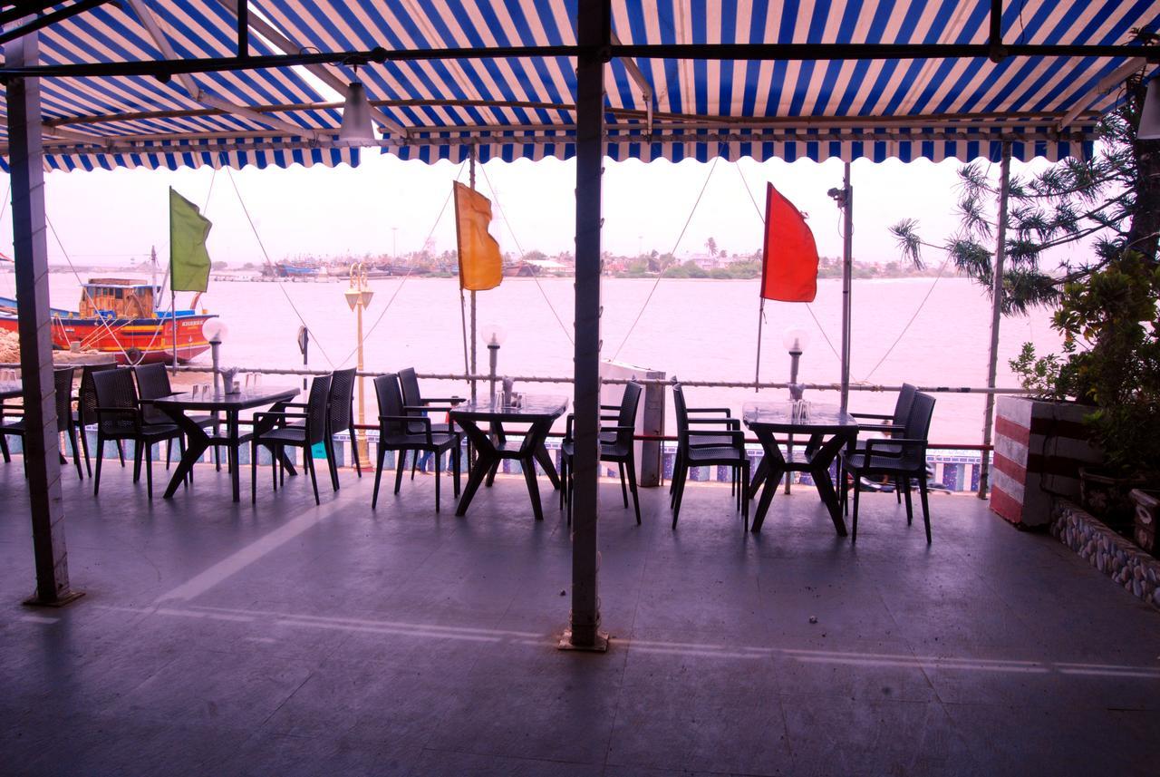 Apana Hotel Diu Luaran gambar