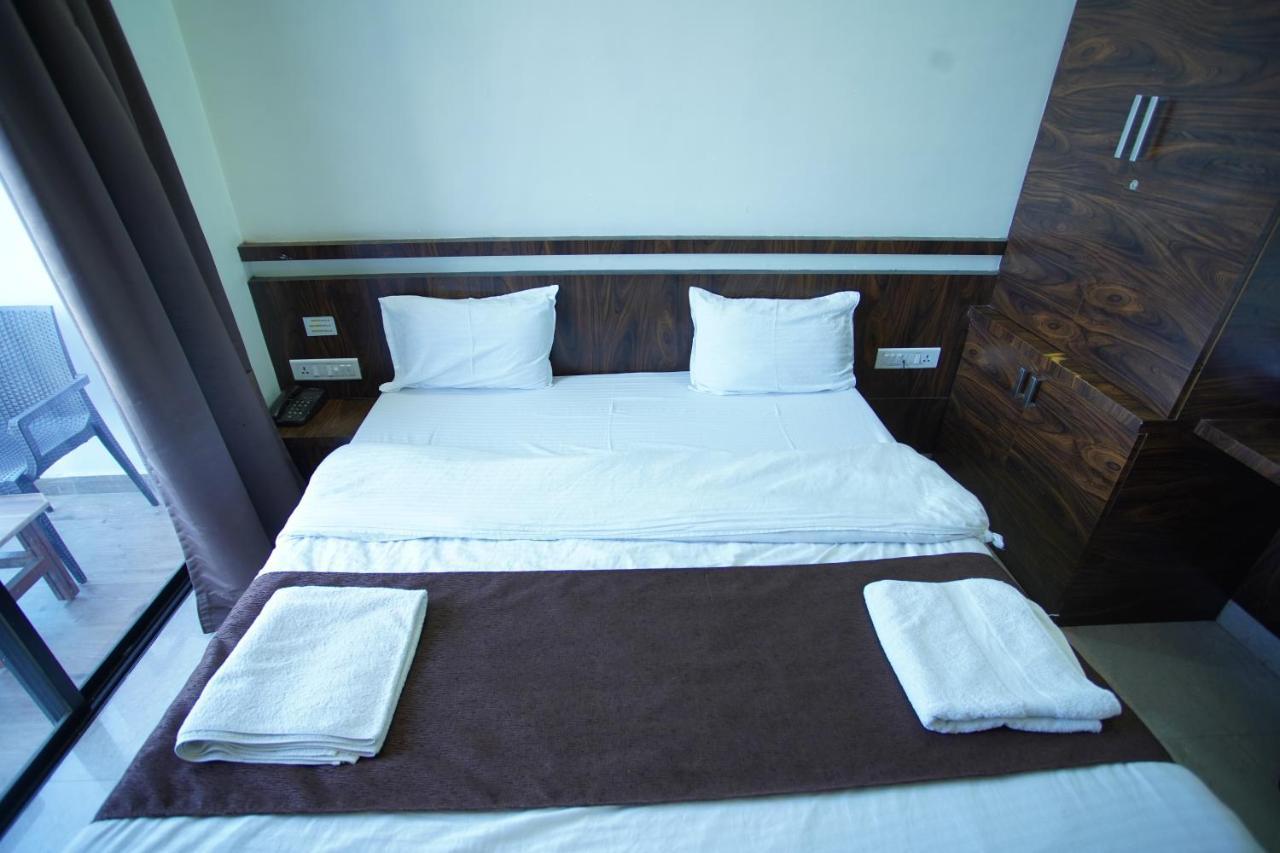 Apana Hotel Diu Luaran gambar